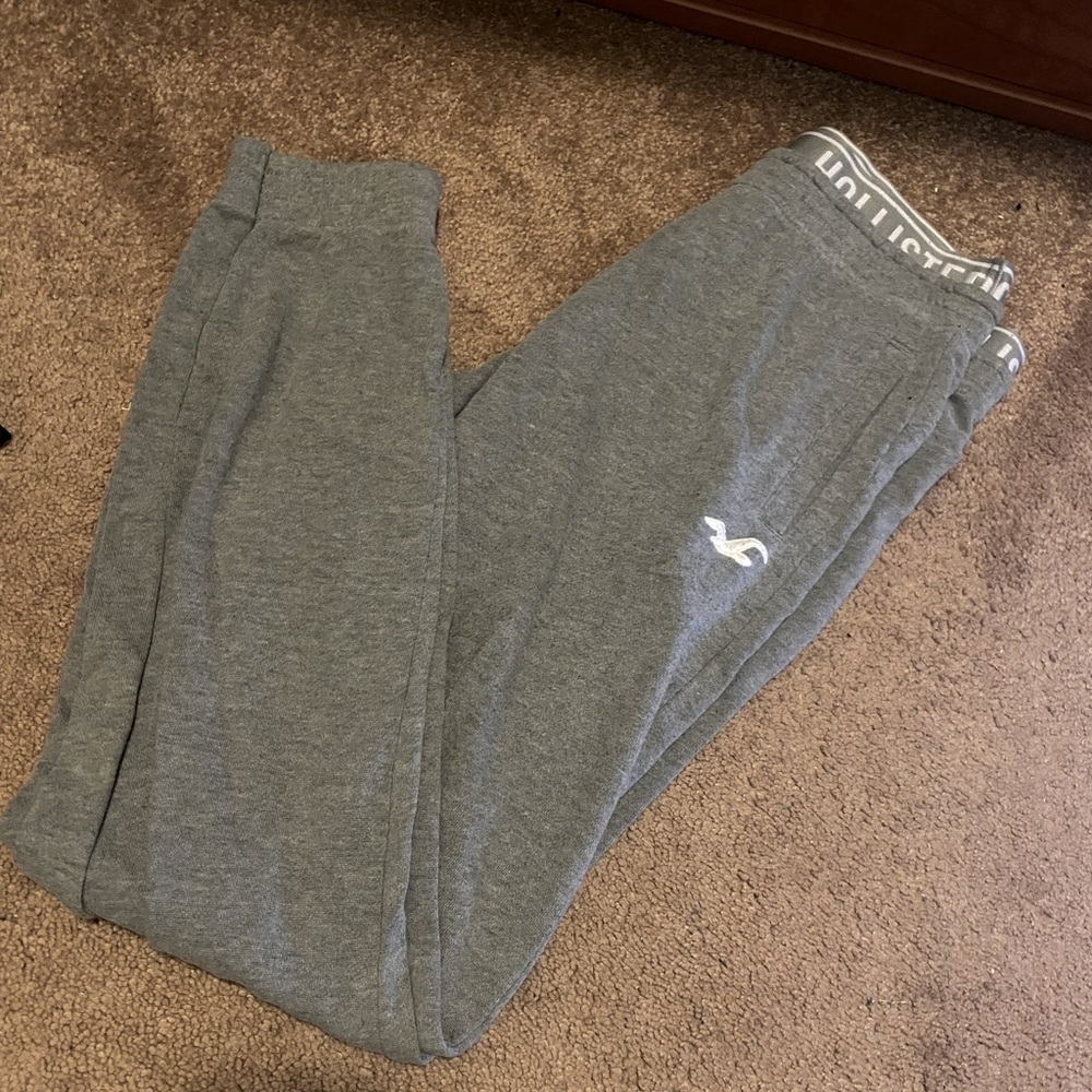 hollister grey sweatpants with logo waist band SMALL GREAT CONDITION